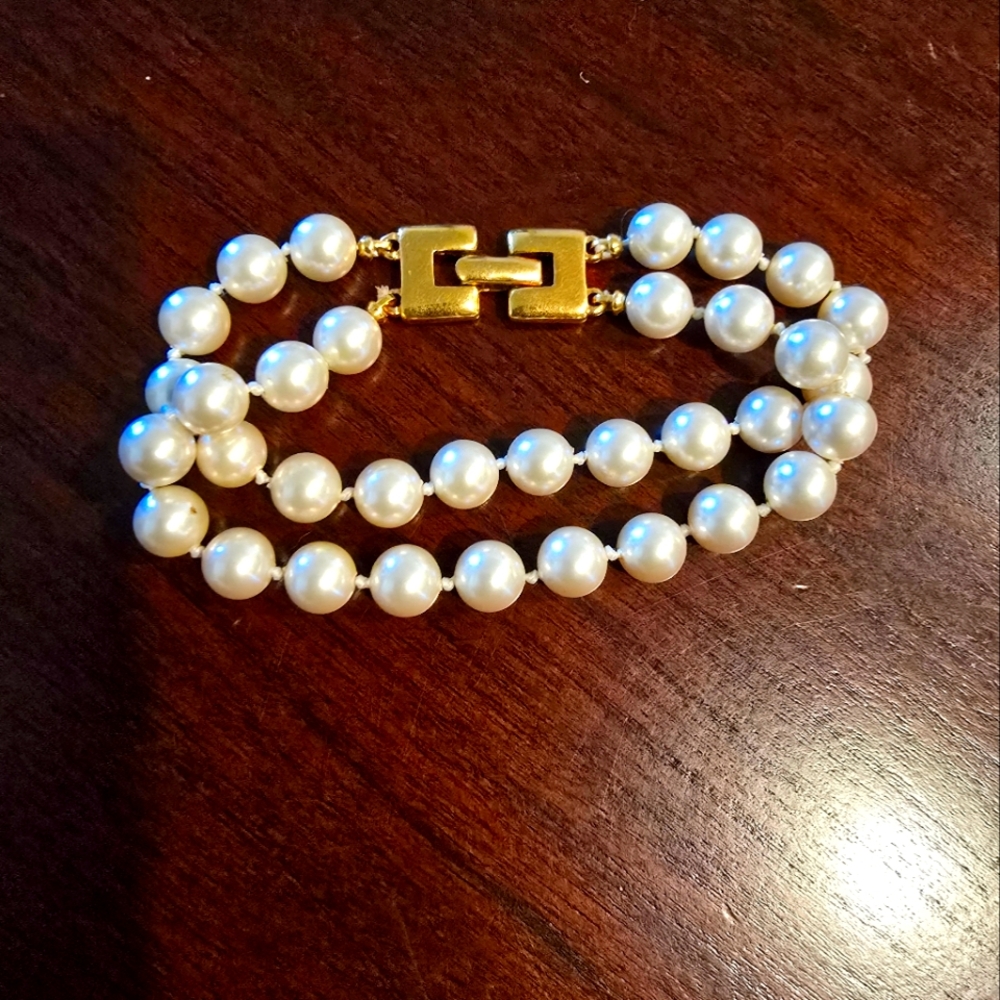 Vintage Monet Double Strand Pearl Bracelet